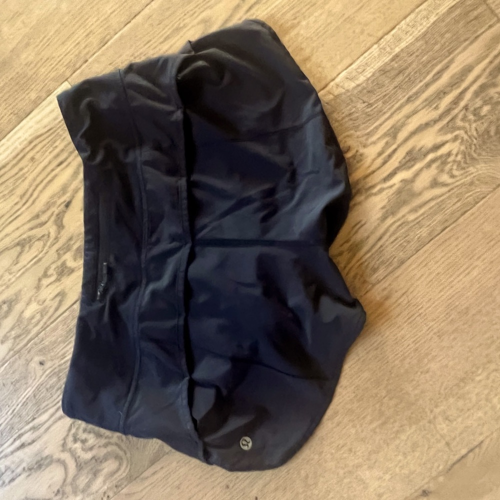 COPY - Lululemon short shorts size 4